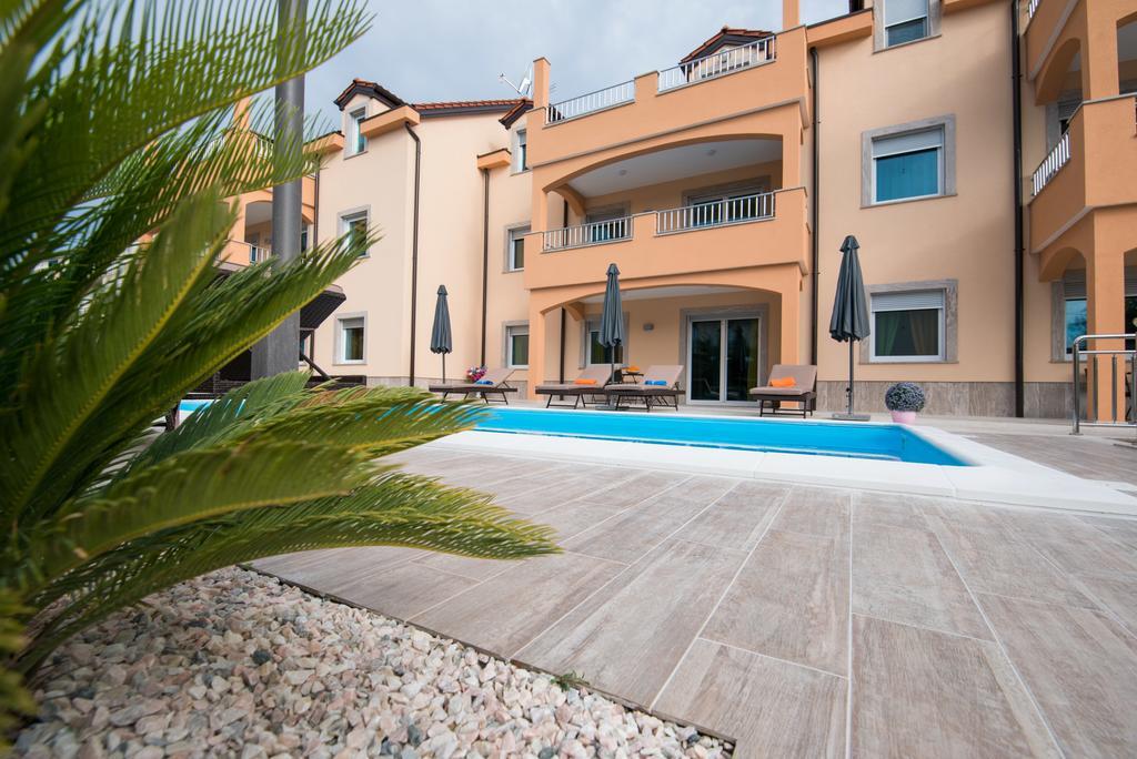 Apartment Ljubica *
