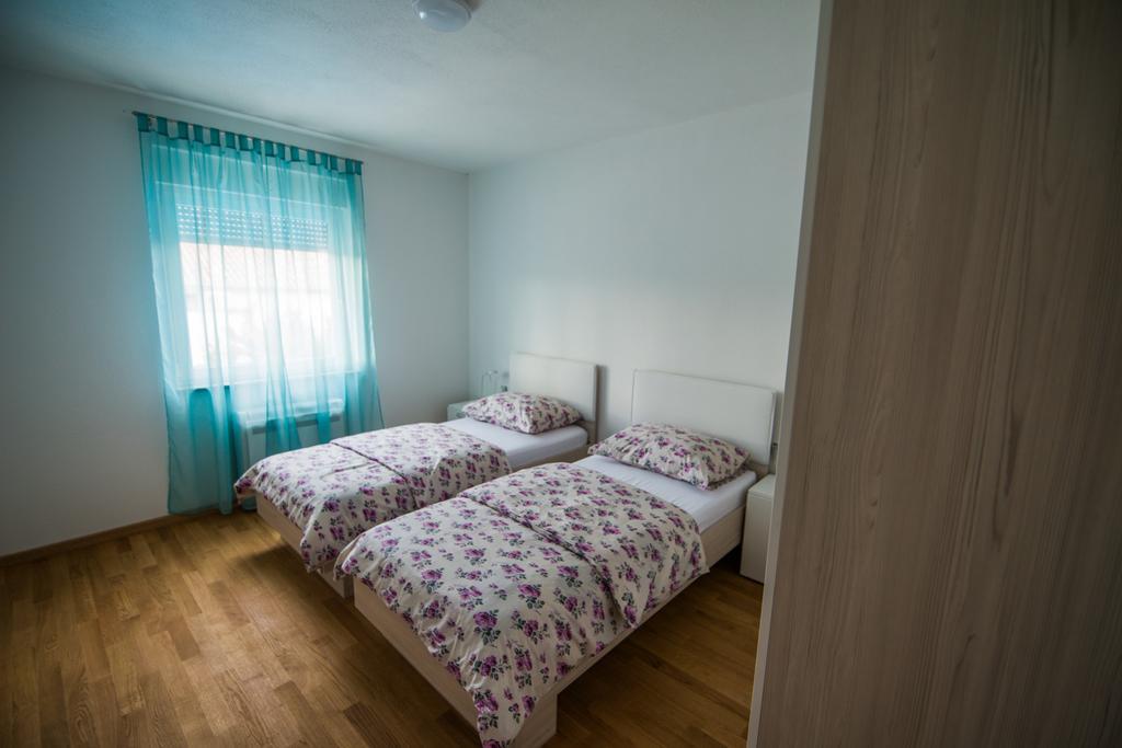 Apartment Ljubica *
